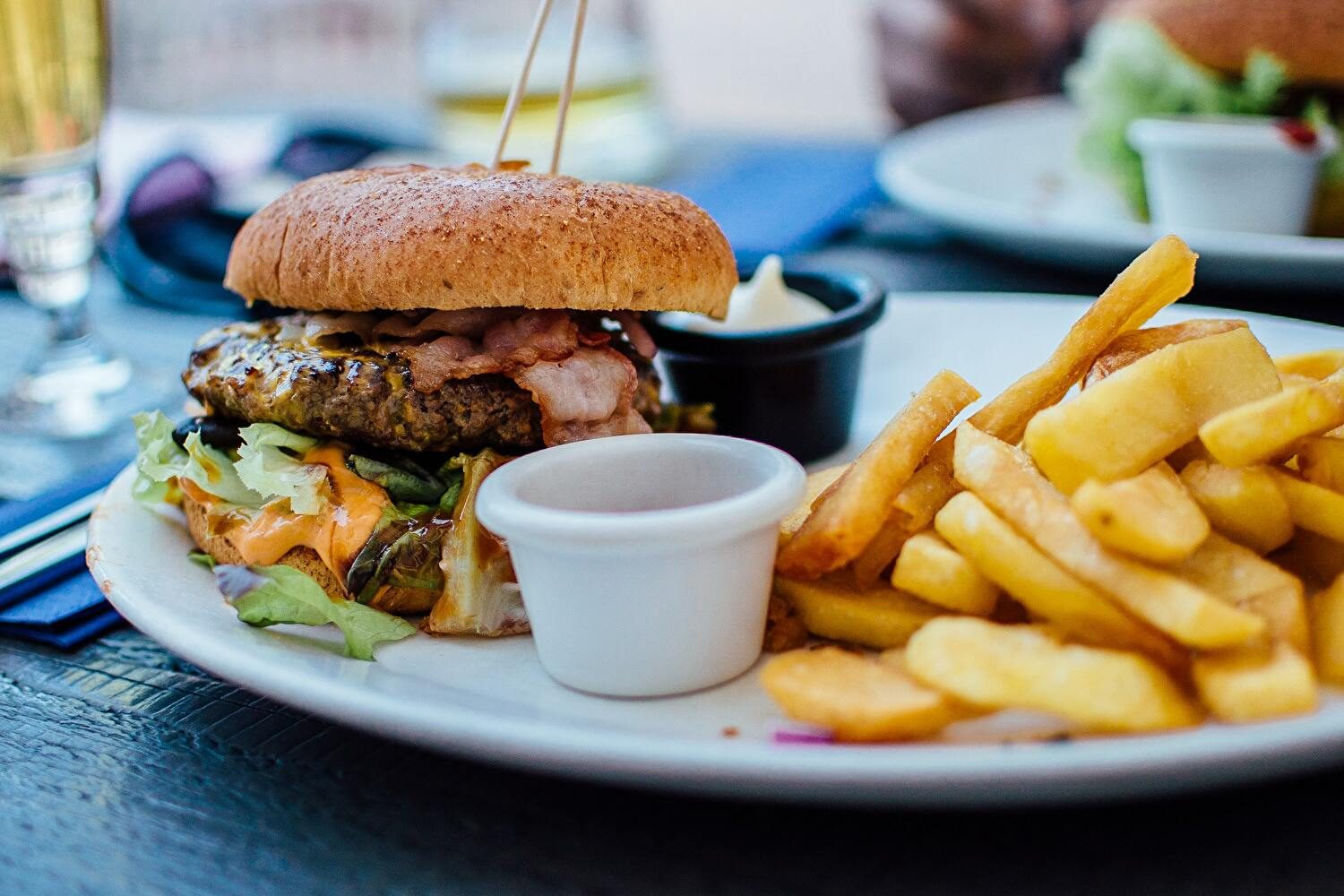 Elsa's burger met friet