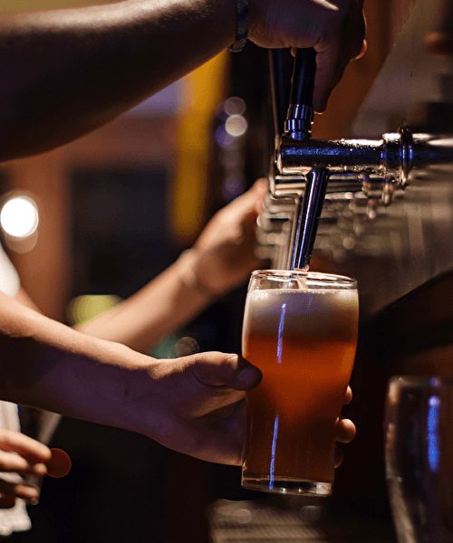 Er wordt een biertje getapt